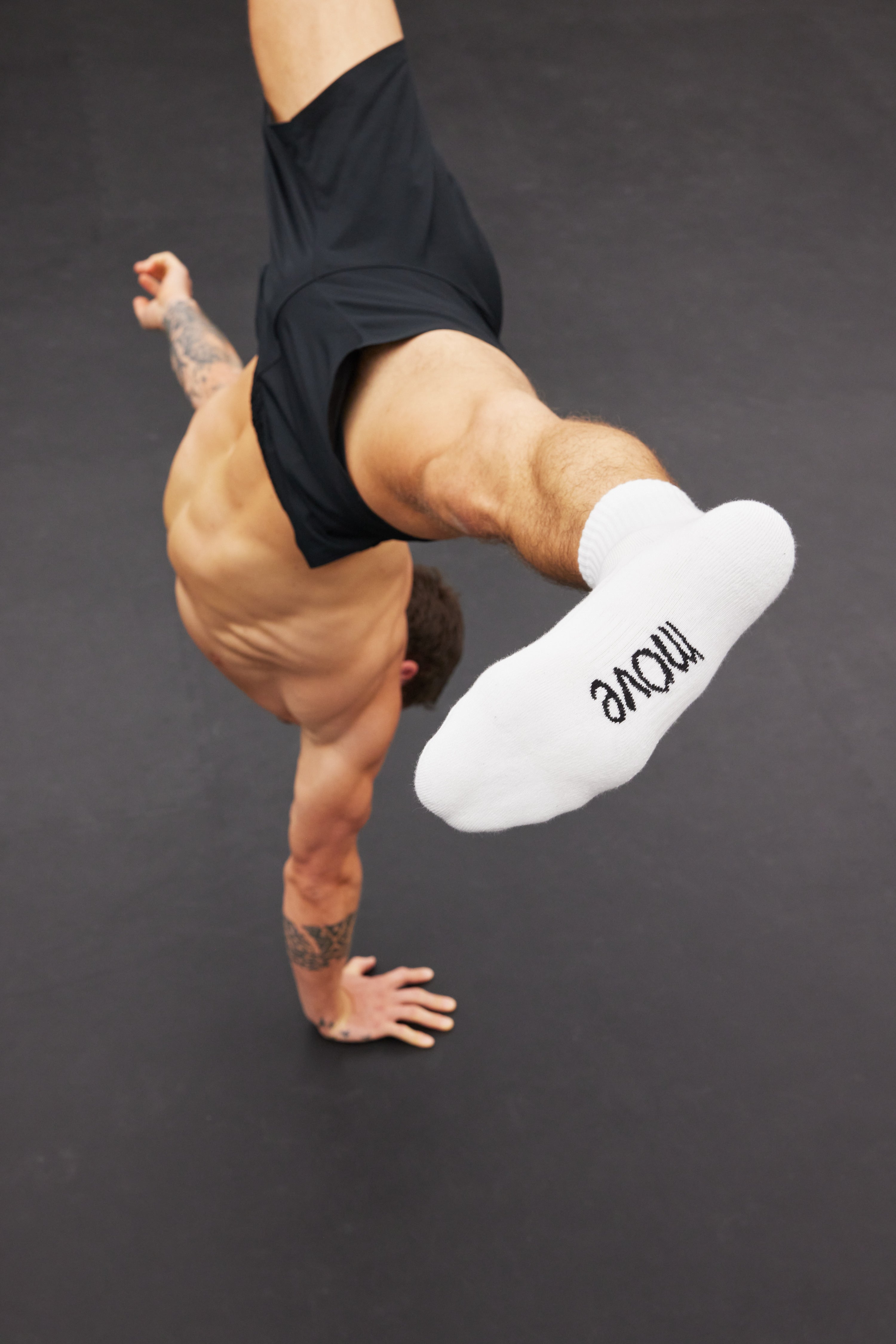 LeoMoves Socks (CH-Only)